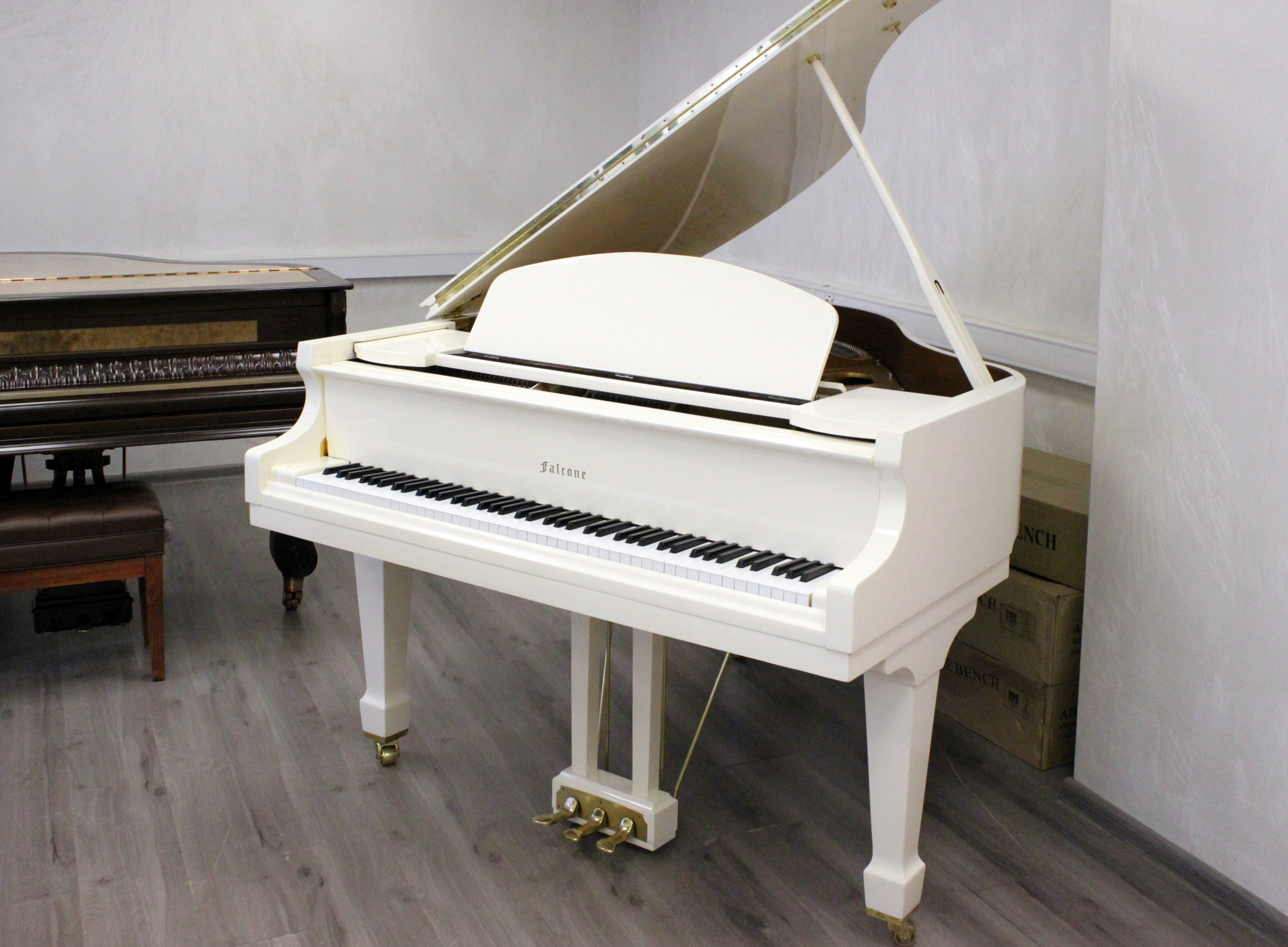 Белый мини рояль