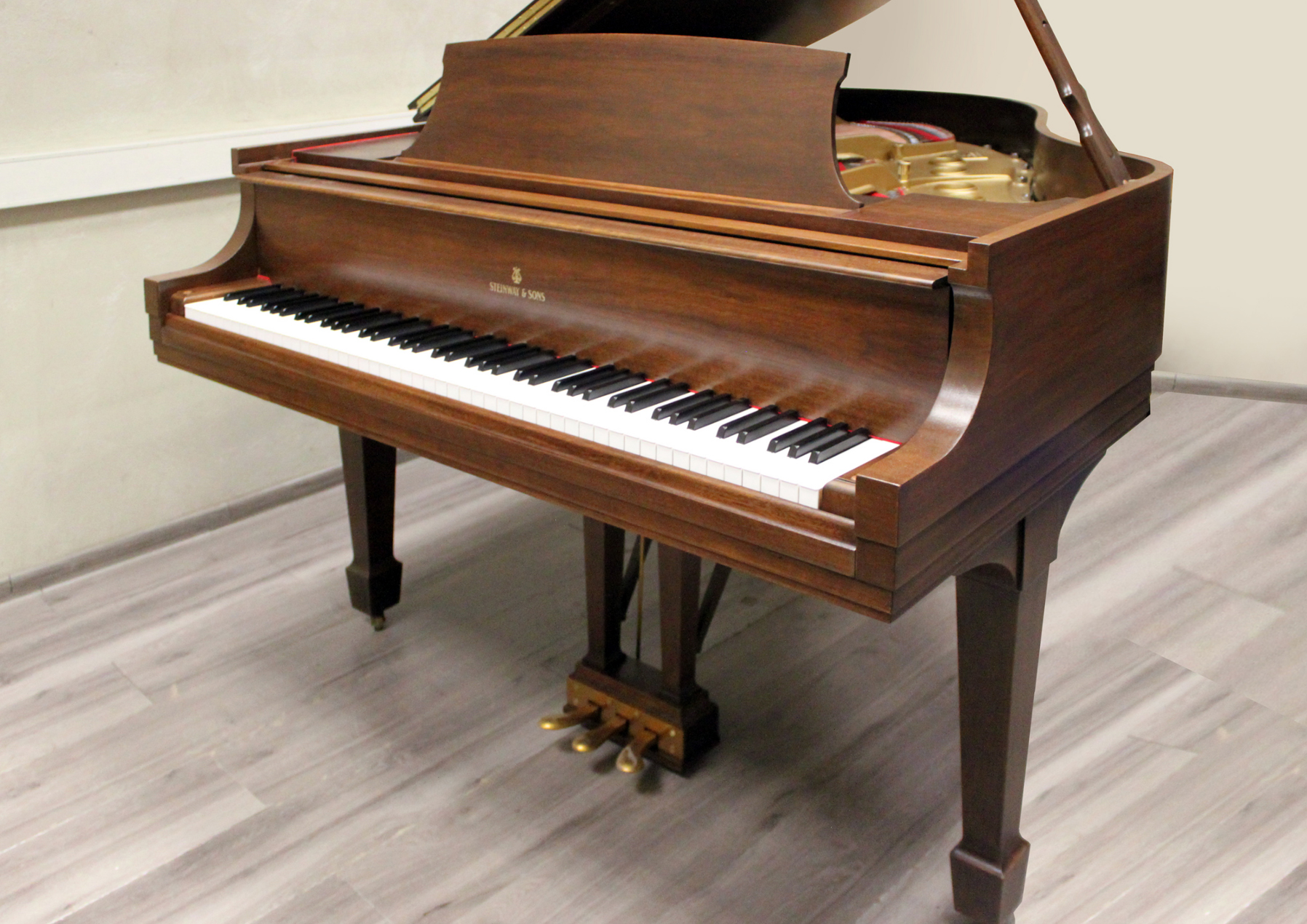 Steinway & Sons модель S (мини)